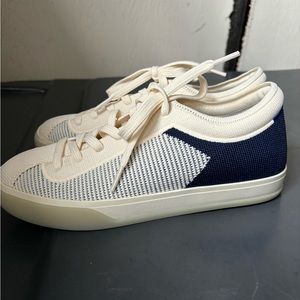 Rothy’s sneakers never been worn.